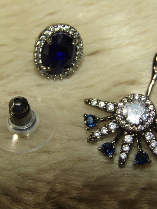 Bomb Party "Reign Villain" Earrings Set - Picture 6 of 8